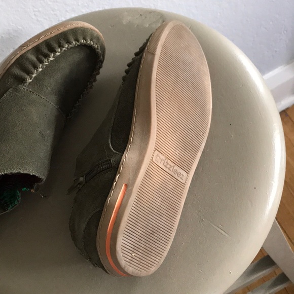 Rizzleez Olive Green Moccasin Walking Shoes - Picture 3 of 6